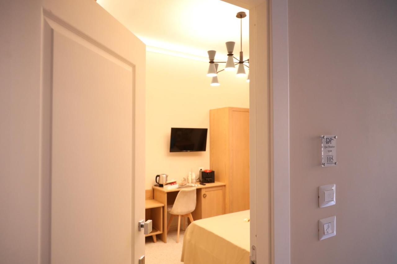 Don Francisco Rooms Tropea Buitenkant foto