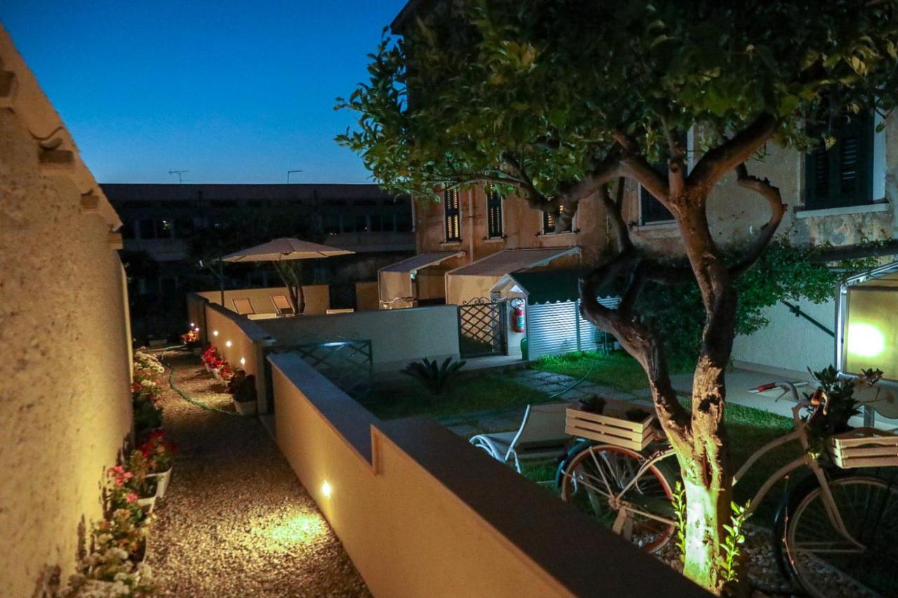 Don Francisco Rooms Tropea Buitenkant foto
